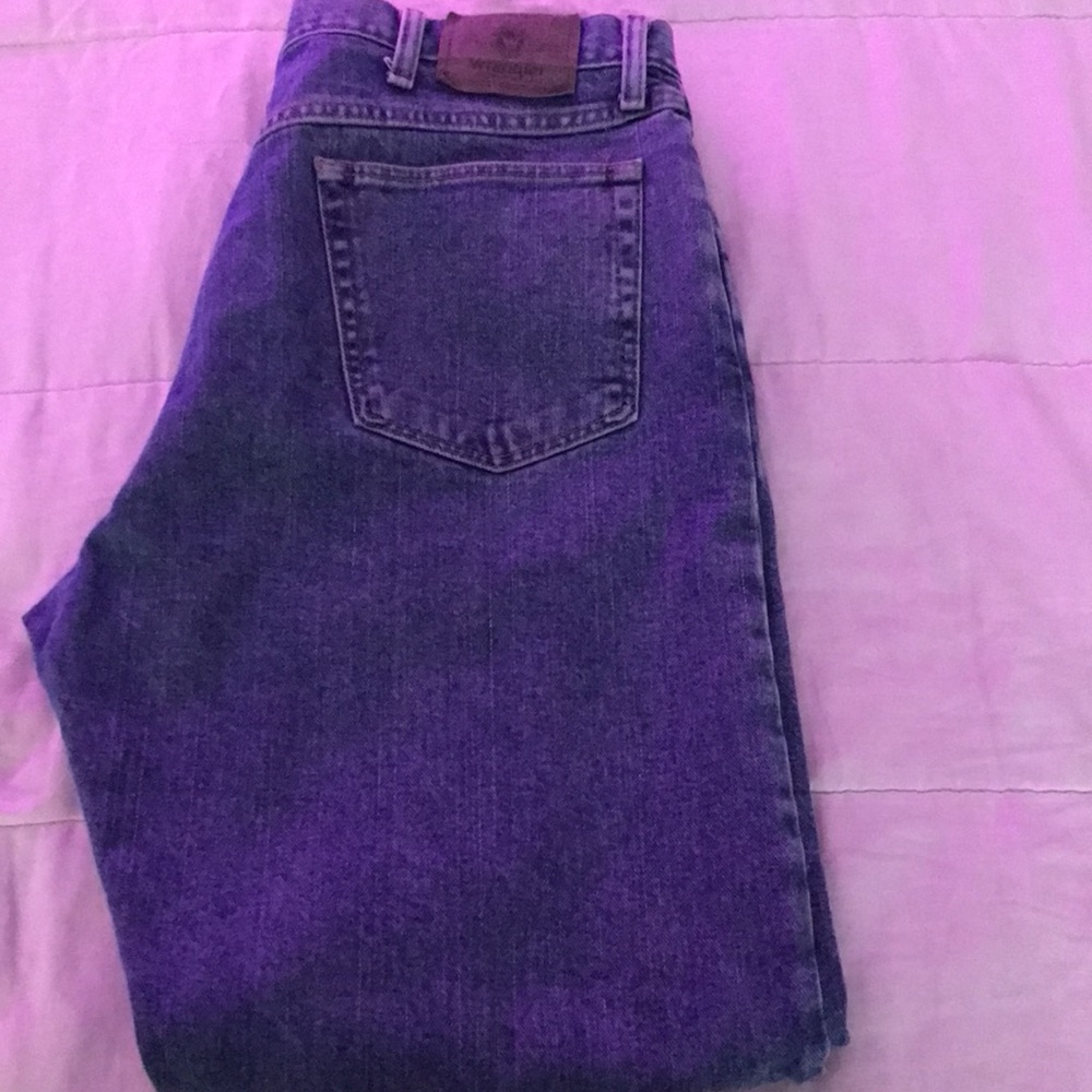 Wrangler jeans with missing tag